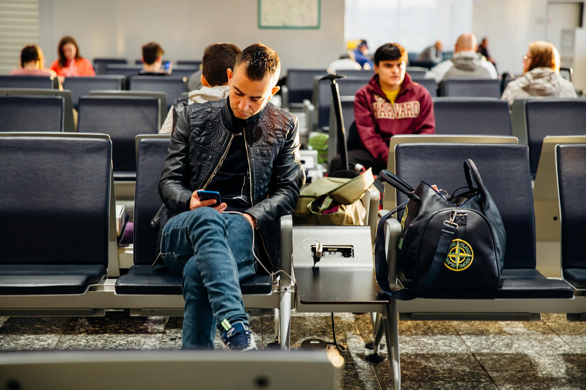 Anker 737 Power Bank (PowerCore 24K) Review 2026: The Best High Capacity Portable Charger for Travel